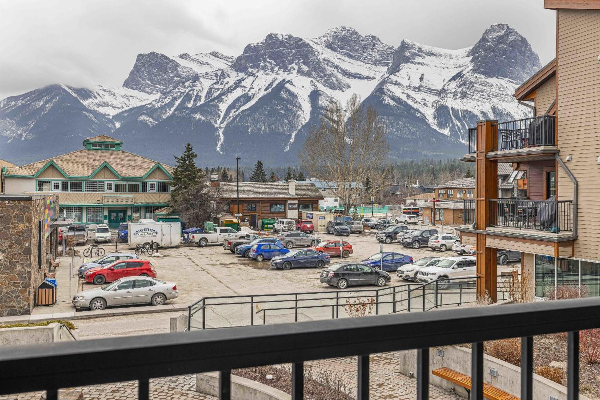 Best Views Of Canmore - 2Bed 2Bath Villa Exterior photo